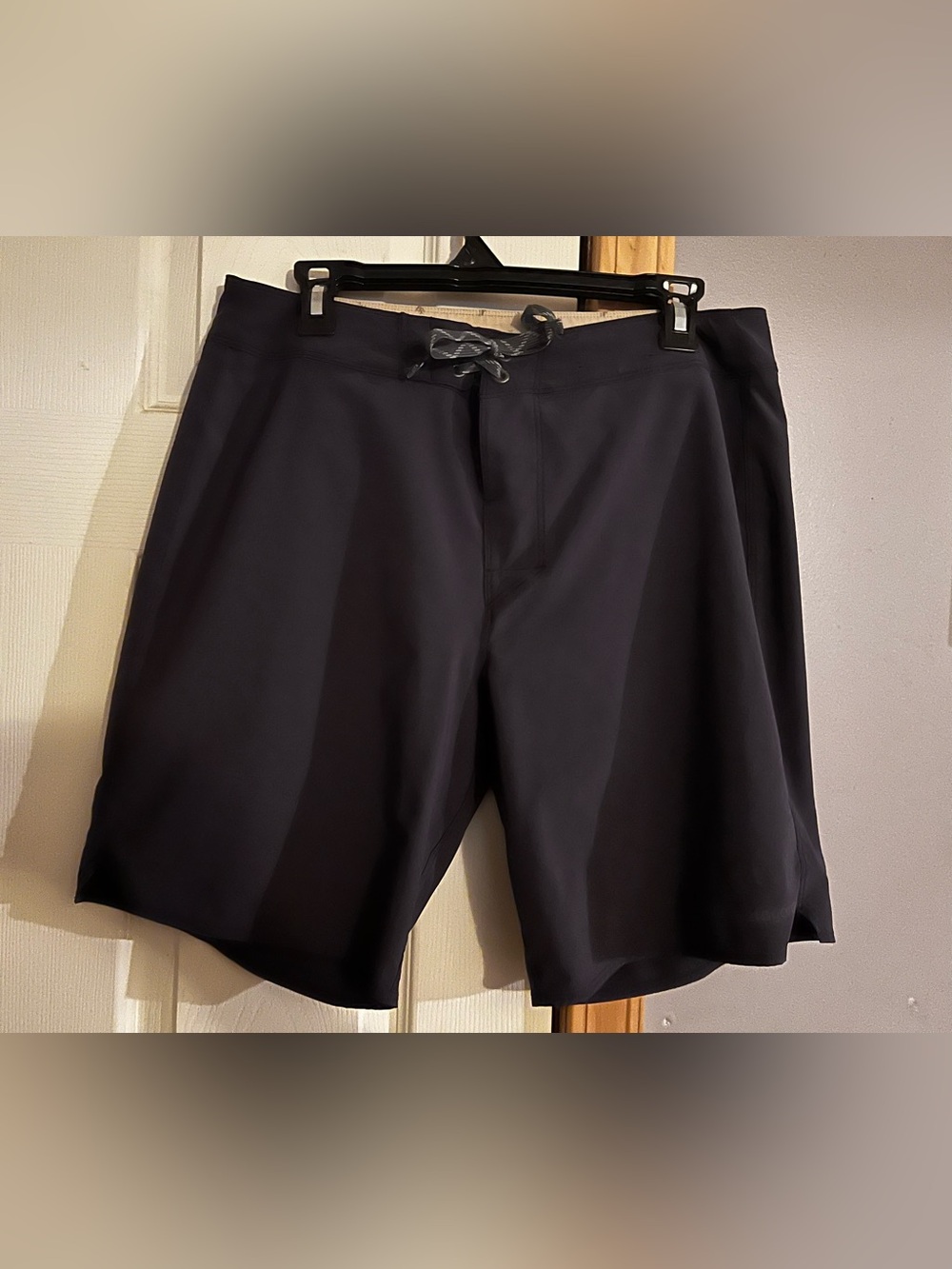 Patagonia Men's Black board Shorts, size large